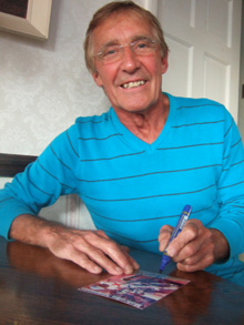 simmo_signing_pic_web.jpg